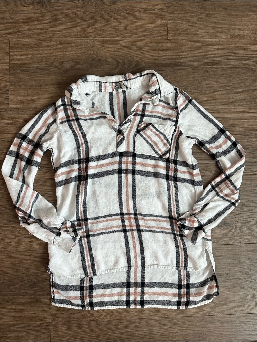 BKE Cream Plaid Pullover with Black and Mauve Stripes